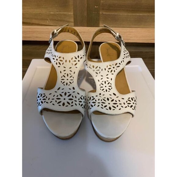 Franco Santo Wedge Heels 3.5" Leather Laser Cut White Summer Women's Size 9M - Picture 1 of 6